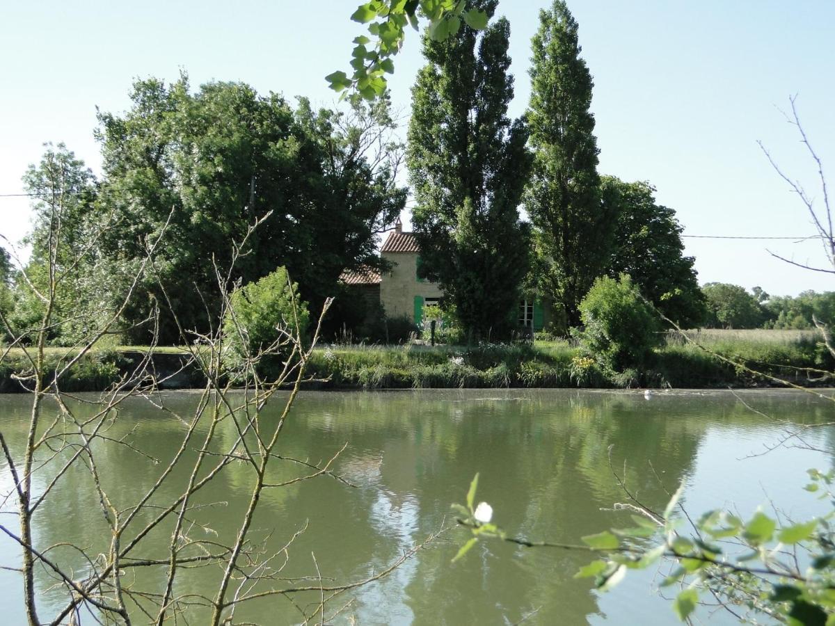 Gite La Garauderie Villa L'Ile-d'Elle Luaran gambar